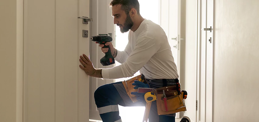 Mailbox Lock Installation Expert in Home Gardens, California