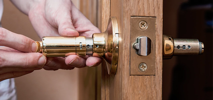 AAA Locksmiths For Lost Car Keys in Home Gardens, California