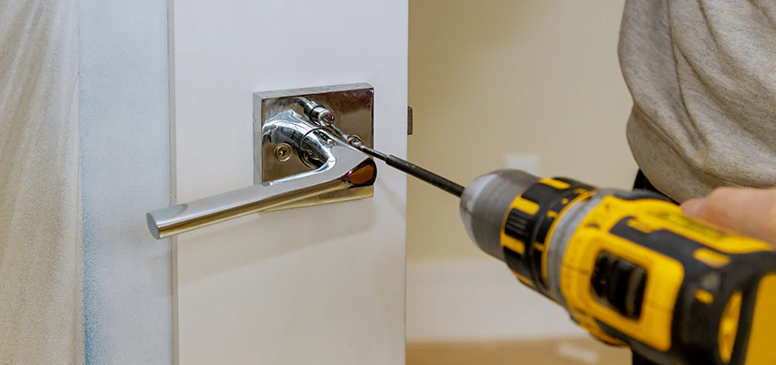 After-hours Locksmith For Lock Troubleshooting in Home Gardens, California
